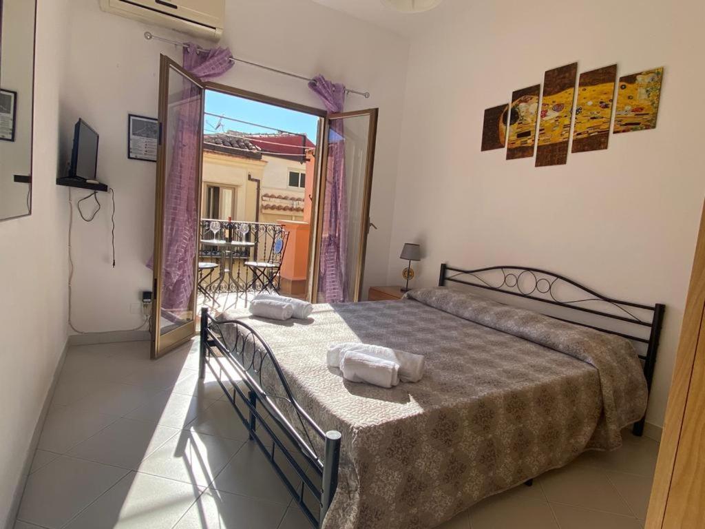 Ferienwohnung La Terrazza Sul Corso Cefalù Exterior foto